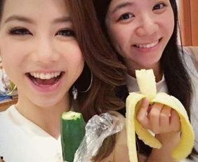 邓紫棋吃香蕉视频,香蕉美食瞬间，甜蜜滋味尽在其中