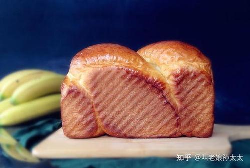 香蕉吐司烤法视频,轻松制作香脆美味早餐